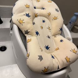Bathtub Wit Cushion 
