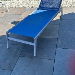 4 Pool Side Lounge Chairs