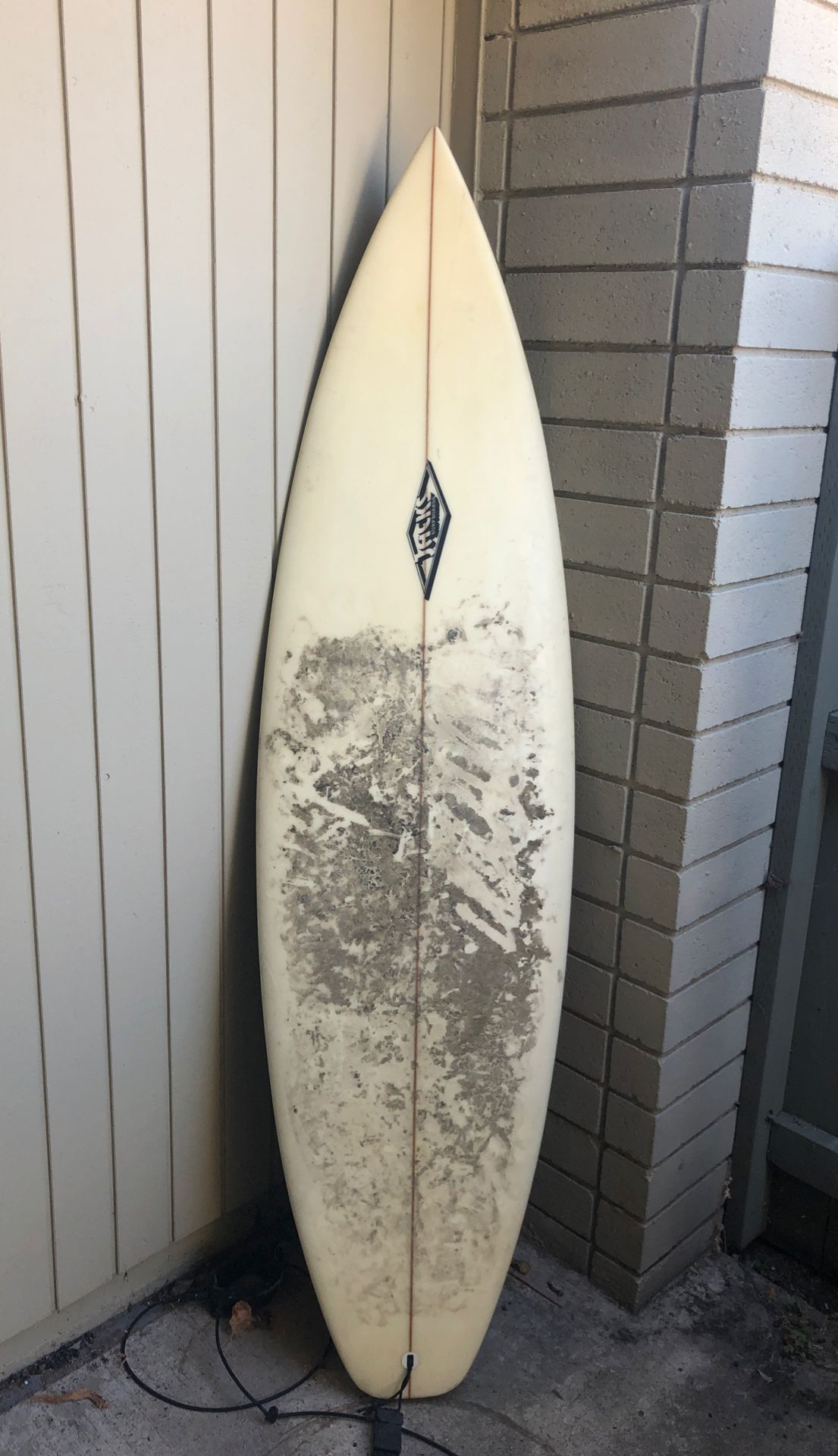 Surfboard 6’0”
