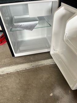 Mini fridge