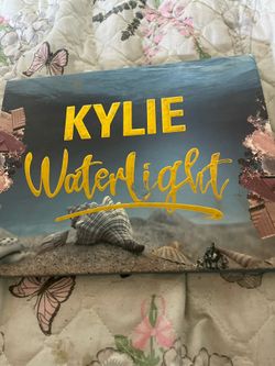 kyler jenner eye shawdow kit