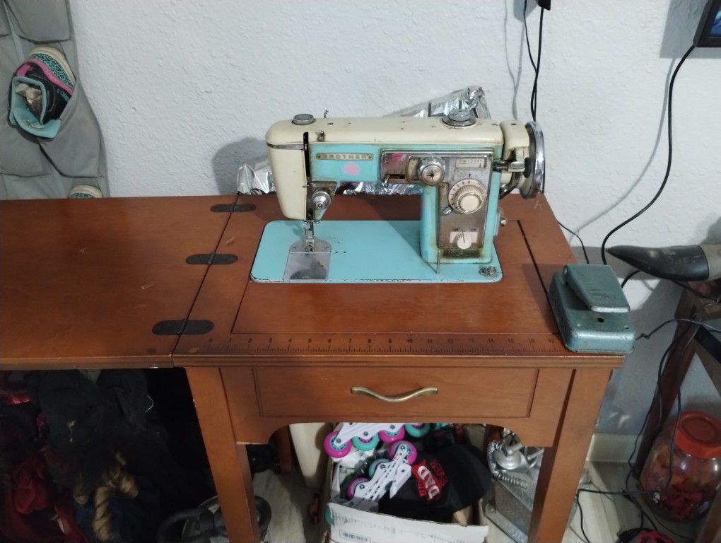 Vintage Brothers Sewing Machine With Table
