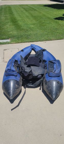Fish cat float tube