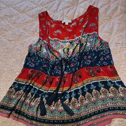 Womens Size Small Patrons Of Peace Top