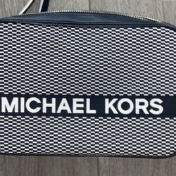 Michael Kors Crossbody Purse 