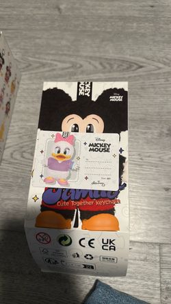 Mickey family keychains Daisy