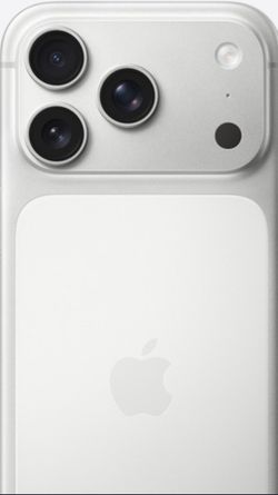 Slightly Used IPhone 17 Pro silver 256g unlocked