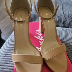 Brand New High Heels Size 8.5 $20