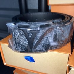 Black Lv Belt