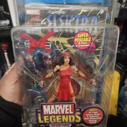 ToyBiz Marvel Legends Series Elektra