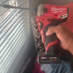 Milwaukee Drill 