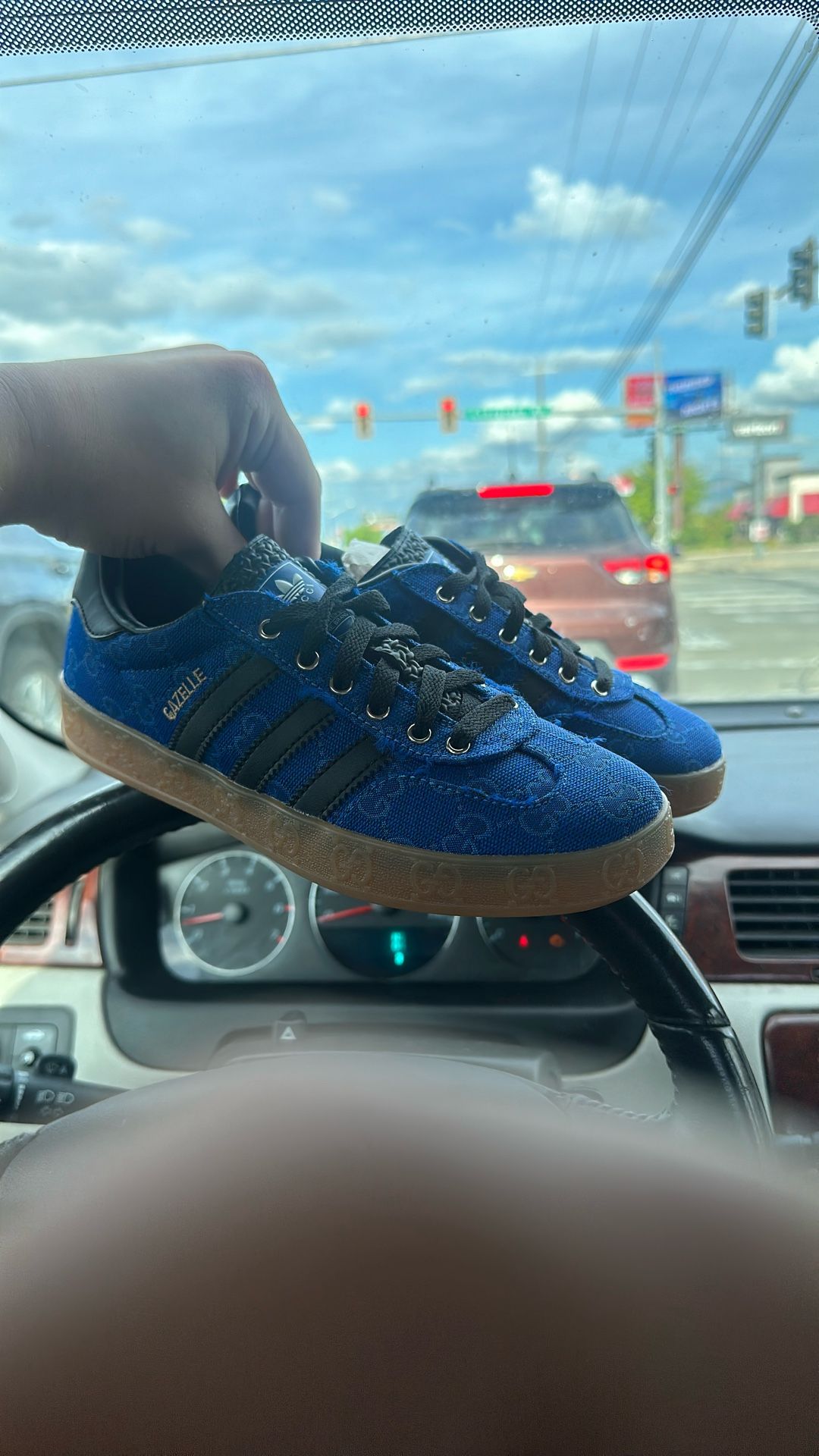 Gucci Gazelles Size 5.5