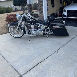 2008 Harley Davidson Softail Deluxe With 21” Fats Spokes 