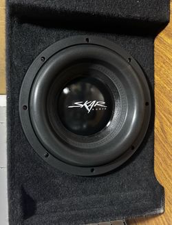 F150 Custom subwoofer box fitted with 12” Skar EVL dual 2ohm