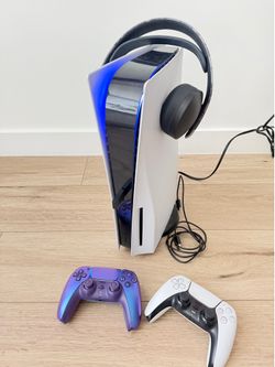 PlayStation 5 Disc Edition Bundle – Excellent Condition