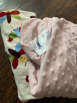 Changing table covers (2)