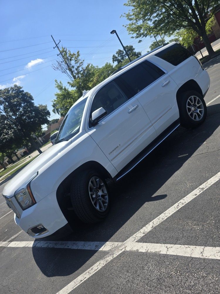 2016 GMC Yukon