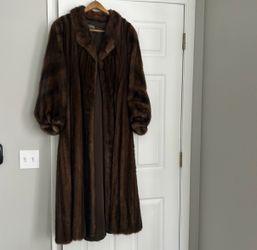 The Evans Collection Full-Length Brown Fur Coat