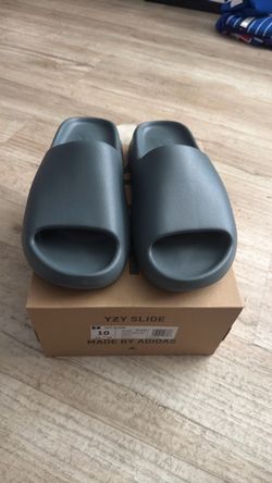 YZY SLIDE