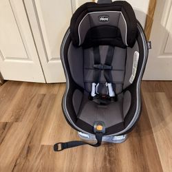 Chicco 3-in1 Convertible Car Seat