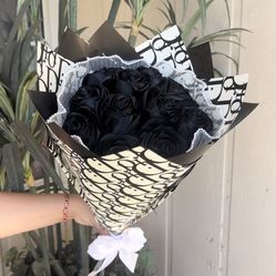 Eternal Roses 🖤