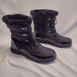 Women's Totes Black Boots Size 7