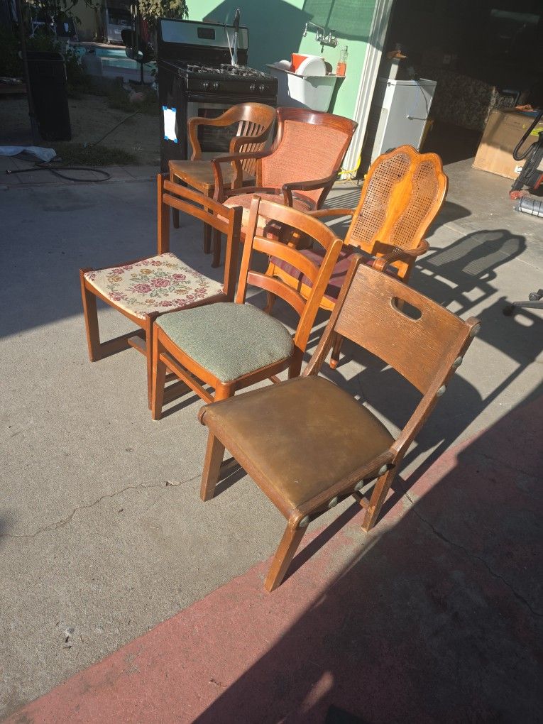 Vintage/Antique Chairs Free!!!