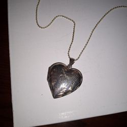 Jewelry Sterling Silver Hinged Heart Locket