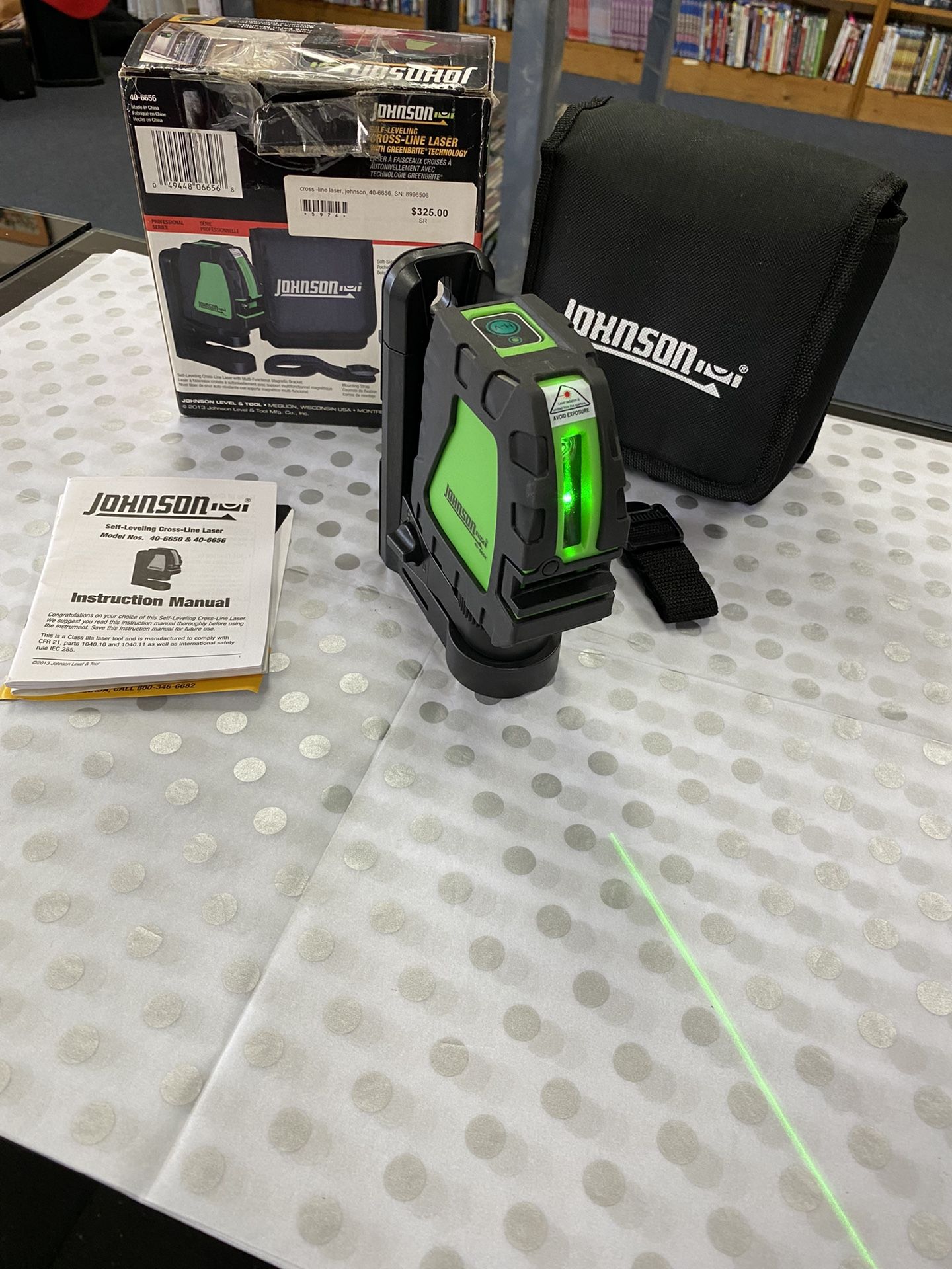 Johnson Self Leveling Cross-line Laser , 40-6656