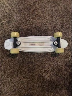 Kids/ toddlers skateboard