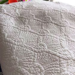 White king size quilt