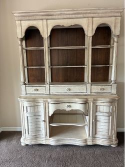 Dining hutch