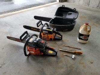 Set Of 2 Chainsaws, Case, Spare Chains, Accessories