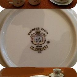 Fine China Dish Set - 81 pieces 