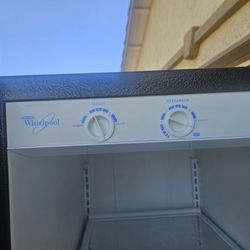 Apliance Refrigerator 