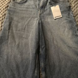 Bershka Short Súper Baggy 