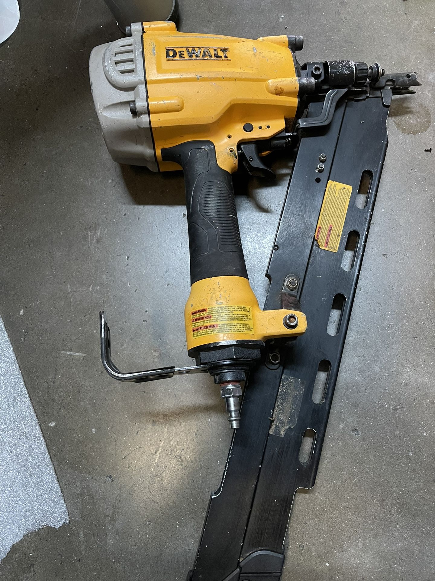 Dewalt 21° Air Framing Nailer