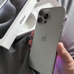 iPhone 15 Pro Max Titanium 