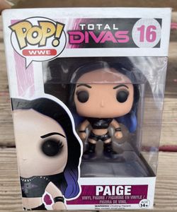 WWE Pop /Paige