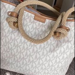 Authentic Large Michael Kors Tote