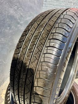 236/65/18 Michelin like new