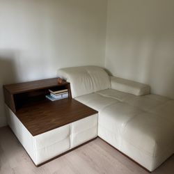Modern Off-White Vegan Leather Chaise + Matching Storage Side Table – Italian Set