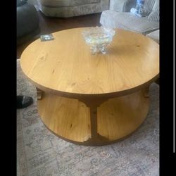 Round Wood Coffee Table 