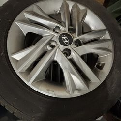 2013 Hyundai Sonata Tires