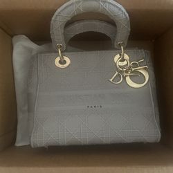 Christian Dior Lady D-Lite Bag Cannage Embroidered Canvas Medium