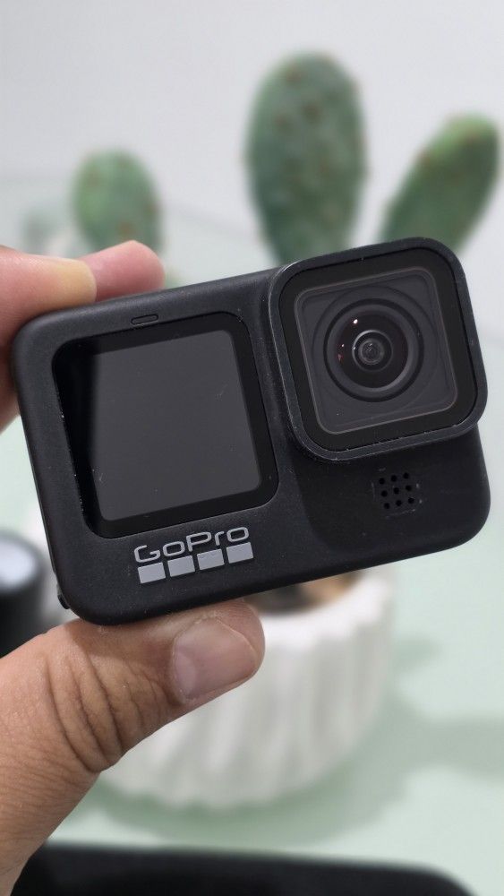GoPro HERO 9 Black Kit con Accesorios - Excelente Estado