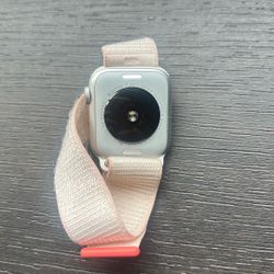 Apple Watch SE (GPS) (Second Generation)