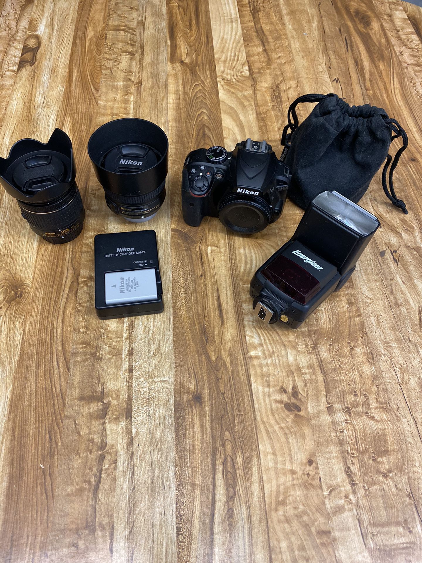 Nikon d3400 DSLR with 18-55mm & 50mm bundle