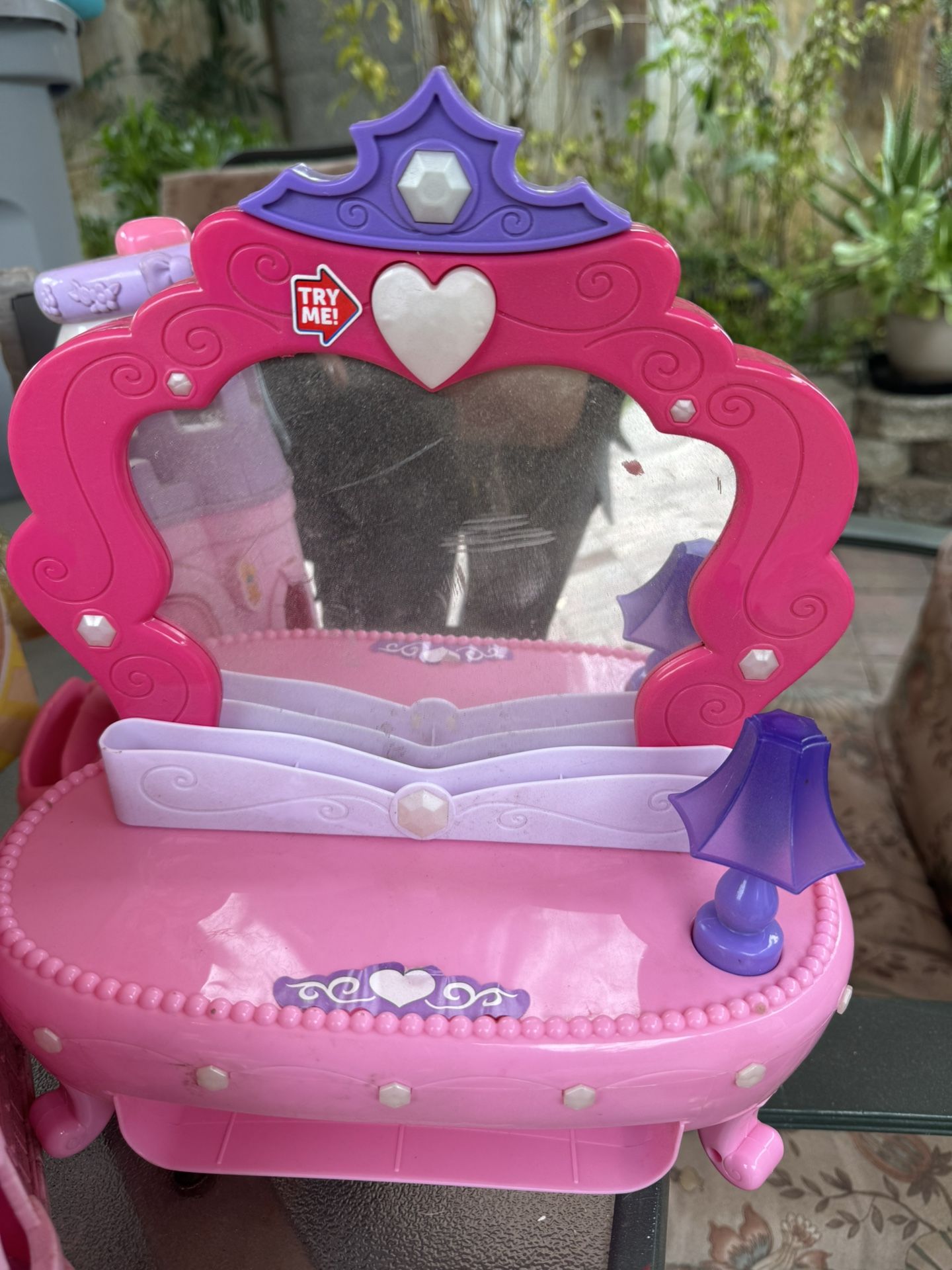 Kid Connection Light-Up Plastic Vanity Set with Storage Drawer, 7 Pieces, Baby and Toddler Toy