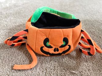 Halloween Pumpkin Spider Plush Trick-or-Treat Basket